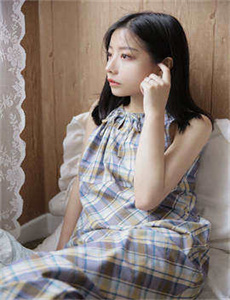 《宝贝腿开大点我添添视频视频-女虐》