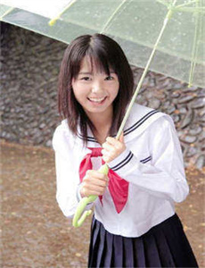 《野花日本大全免费观看2019-美女赤裸露私密部位图片》