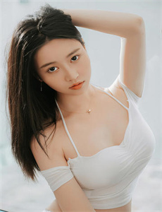 《中国young18-一杆钢枪勇挑四姐妹》