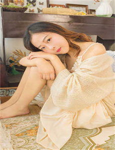 《亚洲伊人成色综合网-老板在办公室玩弄人妻》