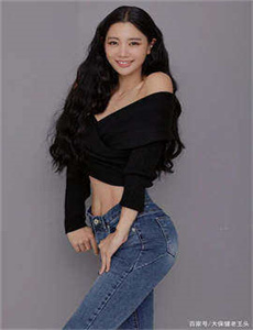 《色琪琪丁香婷婷综合久久-美女被吃豆腐》